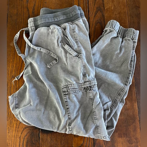 Aerie Cargo Joggers - Picture 1 of 4